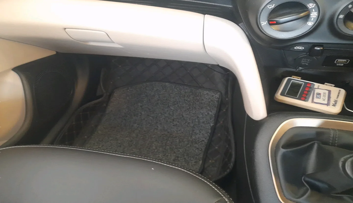 2019 Hyundai NEW SANTRO SPORTZ CNG, Petrol, Manual, 1,17,010 km, interior