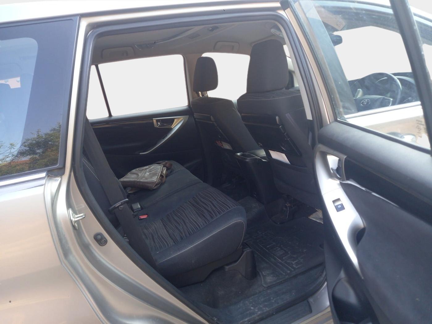 2017 Toyota Innova Crysta 2.4 VX 8 STR, Diesel, Manual, 1,32,673 km, interior