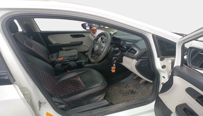 2022 Tata ALTROZ XE PLUS PETROL, Petrol, Manual, 25,203 km, interior