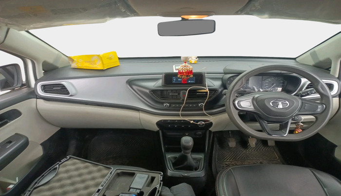 2022 Tata ALTROZ XE PLUS PETROL, Petrol, Manual, 25,203 km, interior