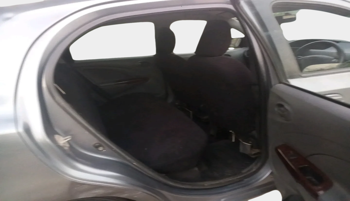 2013 Toyota Etios Liva G, Petrol, Manual, 1,06,976 km, interior