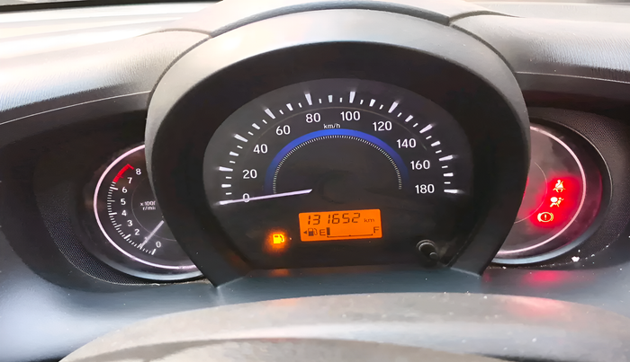 2014 Honda Amaze 1.2L I-VTEC S, Petrol, Manual, 1,35,000 km, interior