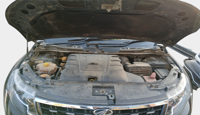 2021 Mahindra XUV500 W11, Diesel, Manual, 71,133 km, exterior