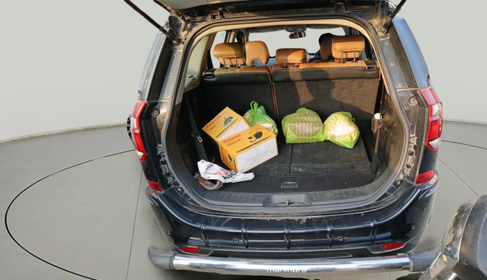 2021 Mahindra XUV500 W11, Diesel, Manual, 71,133 km, exterior