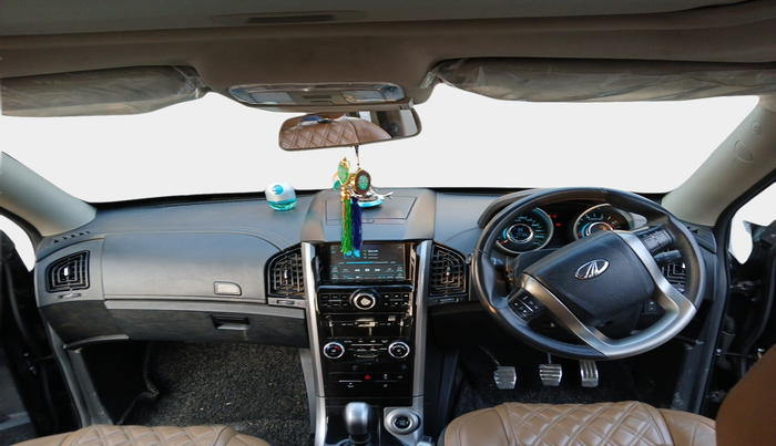 2021 Mahindra XUV500 W11, Diesel, Manual, 71,133 km, interior