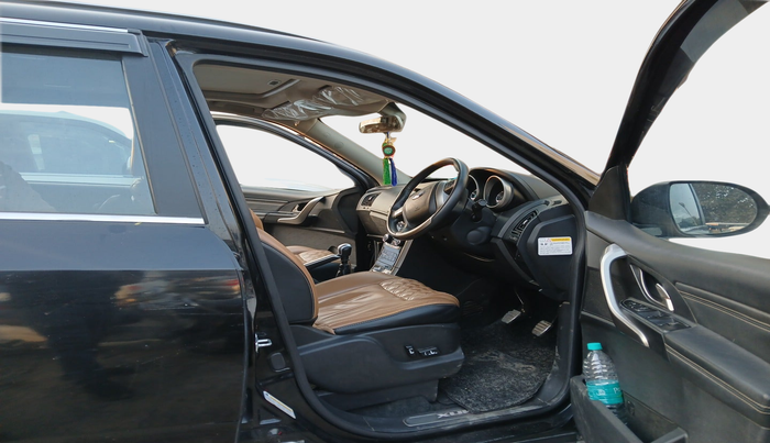 2021 Mahindra XUV500 W11, Diesel, Manual, 71,133 km, interior