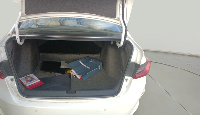 2022 Honda City 1.5L I-DTEC V, Diesel, Manual, 80,169 km, exterior