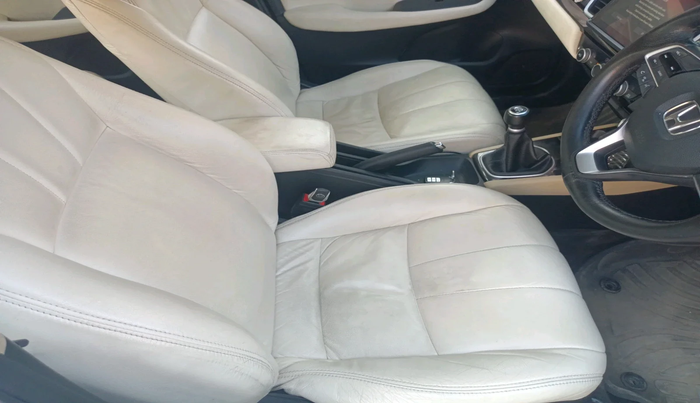 2022 Honda City 1.5L I-DTEC V, Diesel, Manual, 80,169 km, interior