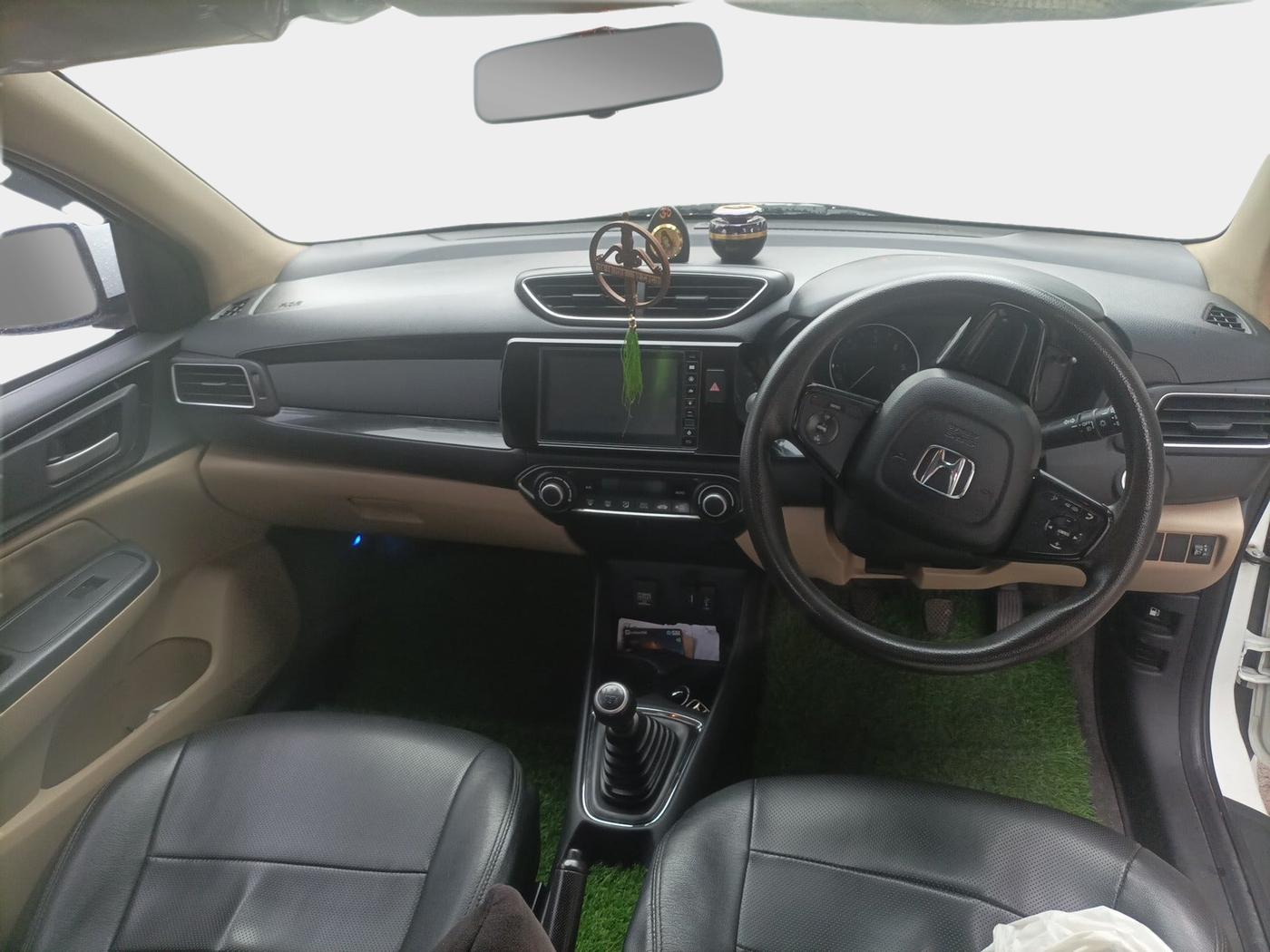 2019 Honda Amaze 1.5L I-DTEC VX, Diesel, Manual, 68,893 km, interior