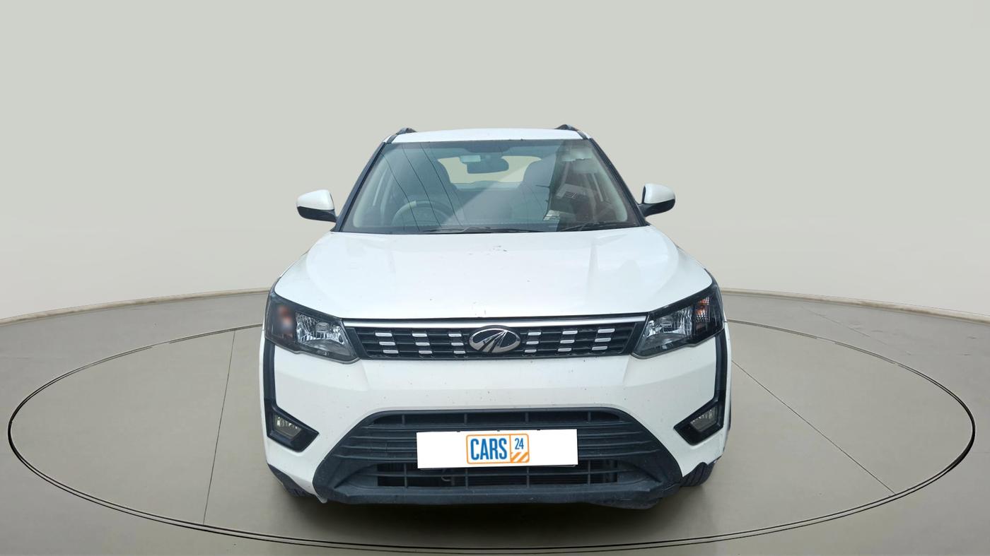 2021 Mahindra XUV300 W6 1.2 PETROL AMT, Petrol, Automatic, 36,333 km, exterior