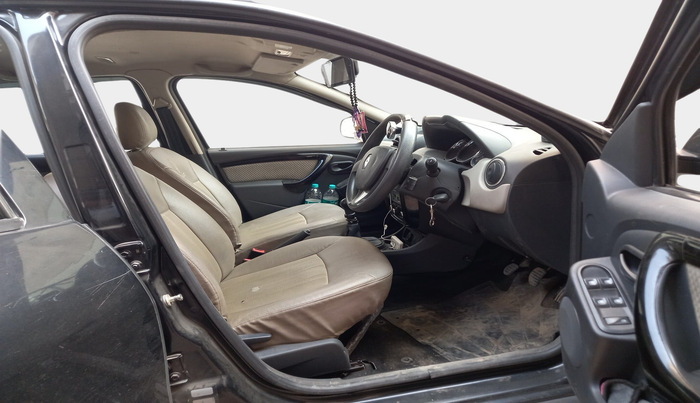 2015 Renault Duster 85 PS RXL DIESEL, Diesel, Manual, 35,995 km, interior