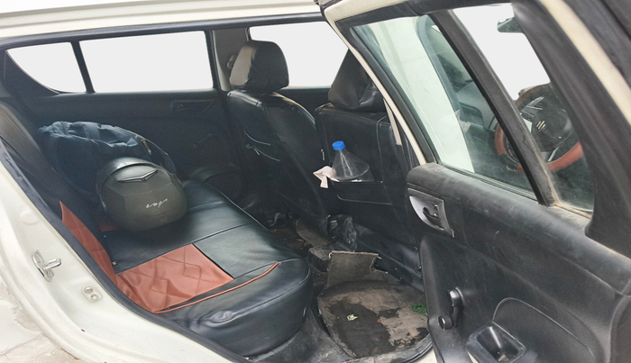 2013 Maruti Swift LXI, Petrol, Manual, 89,615 km, interior