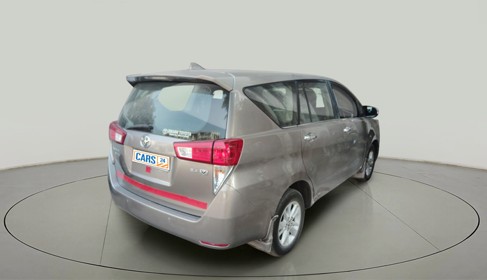 2017 Toyota Innova Crysta 2.4 VX 8 STR, Diesel, Manual, 2,08,470 km, exterior