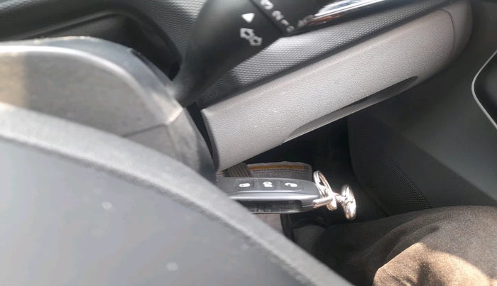 2023 Tata Tiago XT PETROL, Petrol, Manual, 18,529 km, interior