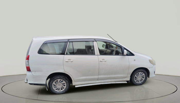 2012 Toyota Innova 2.5 GX 8 STR, Diesel, Manual, 2,22,308 km, exterior