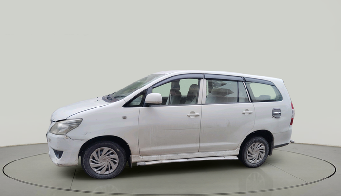 2012 Toyota Innova 2.5 GX 8 STR, Diesel, Manual, 2,22,308 km, exterior