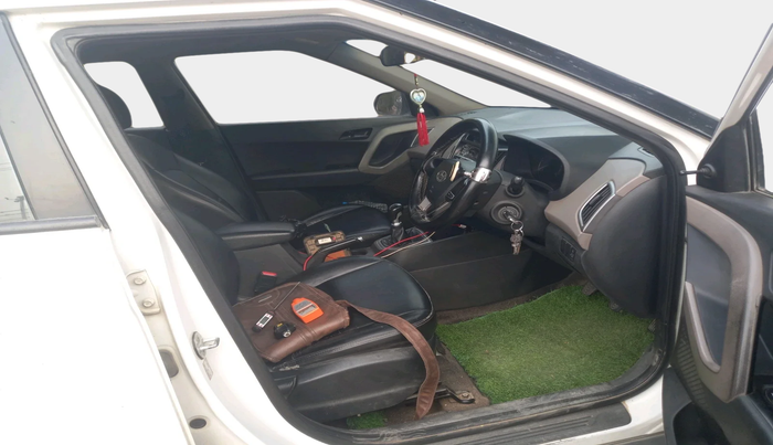2016 Hyundai Creta E PLUS 1.4 DIESEL, Diesel, Manual, 3,05,155 km, interior