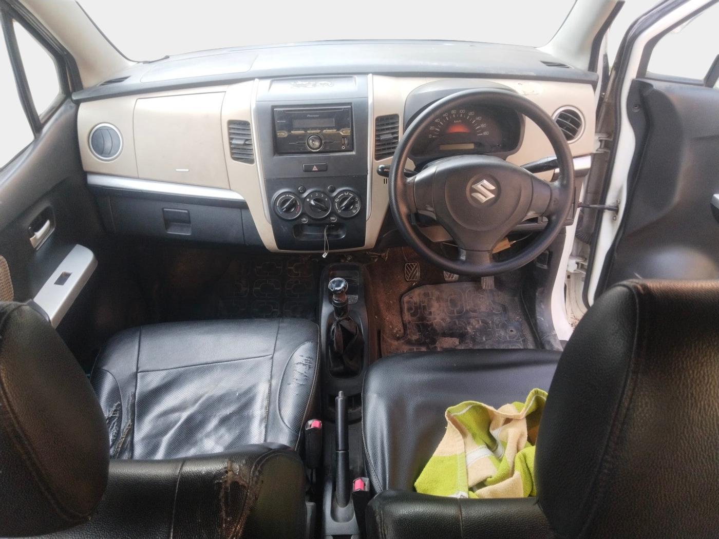 2017 Maruti Wagon R 1.0 LXI CNG, Petrol, Manual, 76,853 km, interior