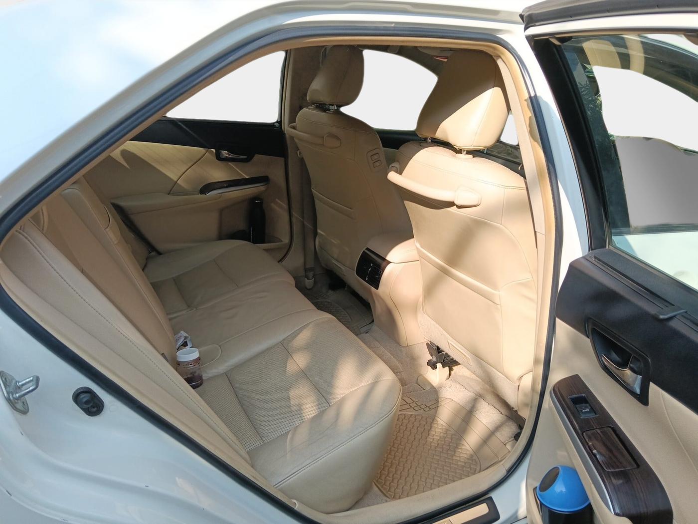 2016 Toyota Camry HYBRID, Hybrid, Automatic, 92,348 km, interior