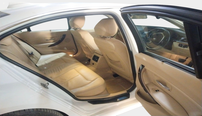 2014 BMW 3 Series 320D LUXURYLINE, Diesel, Automatic, 78,928 km, interior