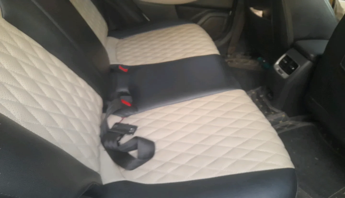 2022 Hyundai VENUE S PLUS 1.5 CRDI, Diesel, Manual, 1,06,078 km, interior