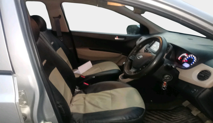 2018 Hyundai Grand i10 SPORTZ 1.2 KAPPA VTVT, Petrol, Manual, 25,746 km, interior