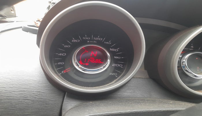 2012 Mahindra XUV500 W8, Diesel, Manual, 1,14,686 km, interior