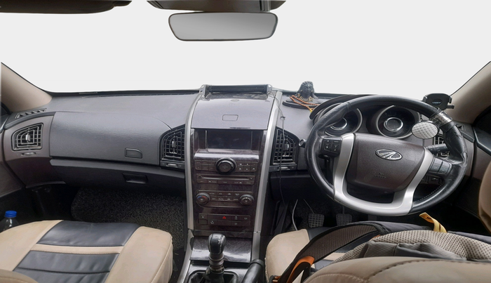 2012 Mahindra XUV500 W8, Diesel, Manual, 1,14,686 km, interior