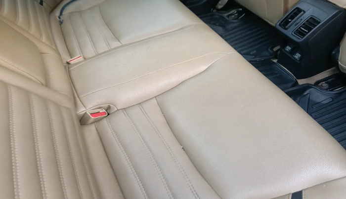 2017 Honda City 1.5L I-VTEC V MT, Petrol, Manual, 1,74,321 km, interior