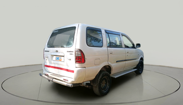 2015 Chevrolet Tavera LS B2 10 STR, Diesel, Manual, 1,10,129 km, exterior