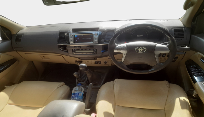 2013 Toyota Fortuner 3.0 4X4 MT, Diesel, Manual, 1,30,881 km, interior