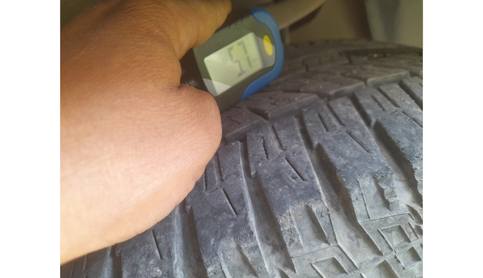 2013 Toyota Fortuner 3.0 4X4 MT, Diesel, Manual, 1,30,881 km, tyre