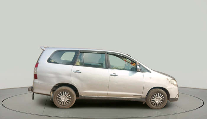 2012 Toyota Innova 2.5 G 8 STR, Diesel, Manual, 1,82,440 km, exterior