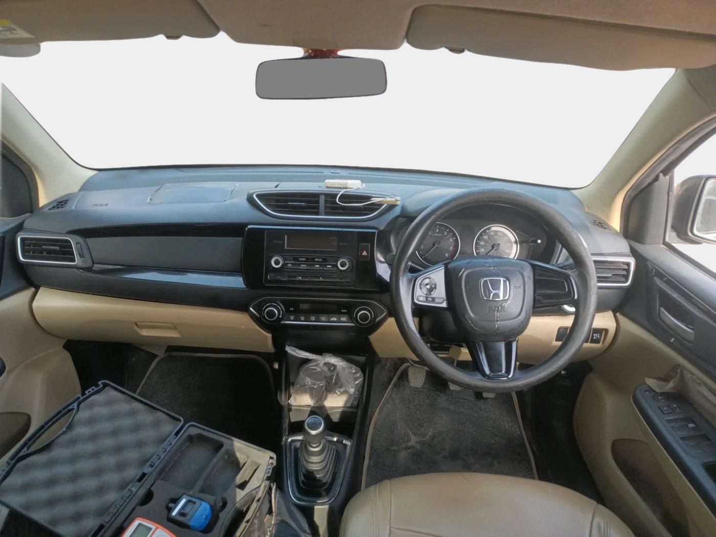 2018 Honda Amaze 1.2L I-VTEC V, Petrol, Manual, 74,961 km, interior