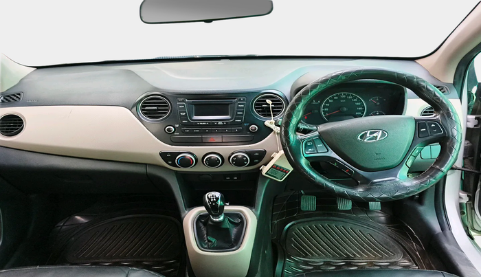 2014 Hyundai Grand i10 SPORTZ 1.1 CRDI, Diesel, Manual, 61,030 km, interior