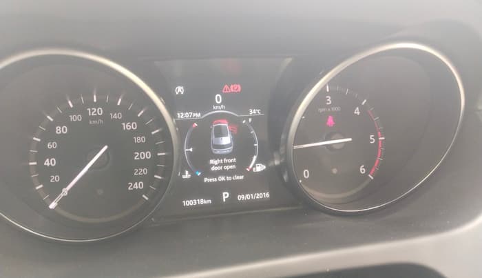 2018 Landrover DISCOVERY SPORT HSE, Diesel, Automatic, 1,00,318 km, interior