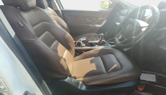 2020 Tata Harrier XZ PLUS 2.0L, Diesel, Manual, 73,794 km, interior