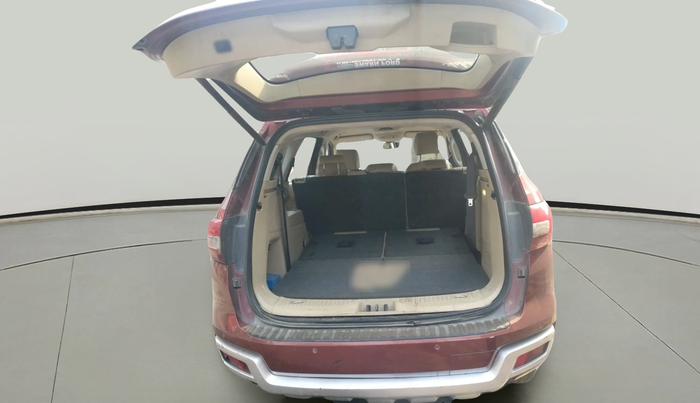 2016 Ford Endeavour TREND 3.2 4X4 AT, Diesel, Automatic, 1,80,420 km, exterior