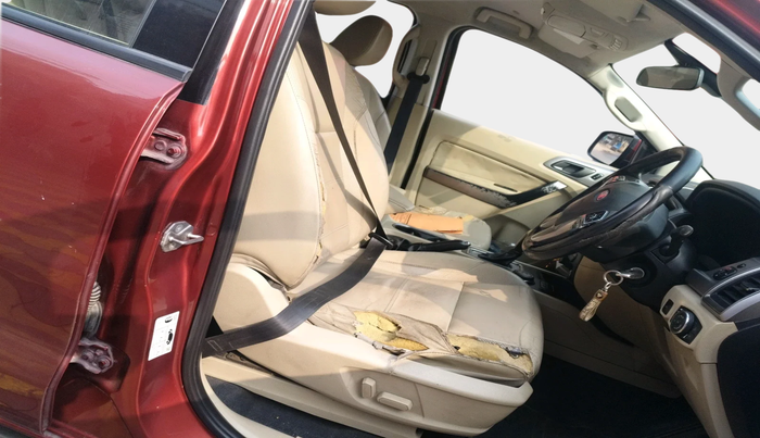 2016 Ford Endeavour TREND 3.2 4X4 AT, Diesel, Automatic, 1,80,420 km, interior