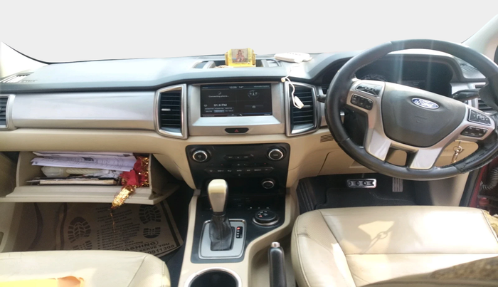 2016 Ford Endeavour TREND 3.2 4X4 AT, Diesel, Automatic, 1,80,420 km, interior