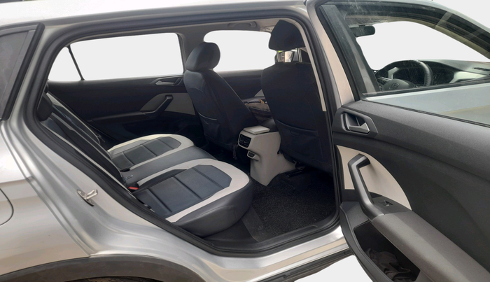 2022 Volkswagen TAIGUN HIGHLINE 1.0 TSI MT, Petrol, Manual, 21,973 km, interior