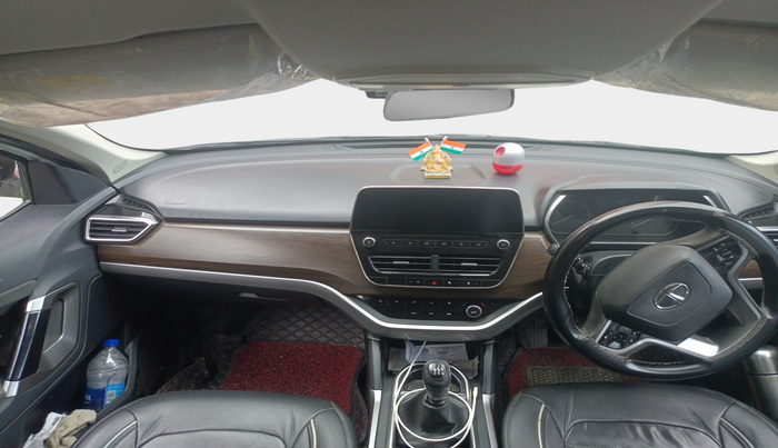 2019 Tata Harrier XT 2.0L KRYOTEC, Diesel, Manual, 1,56,536 km, interior