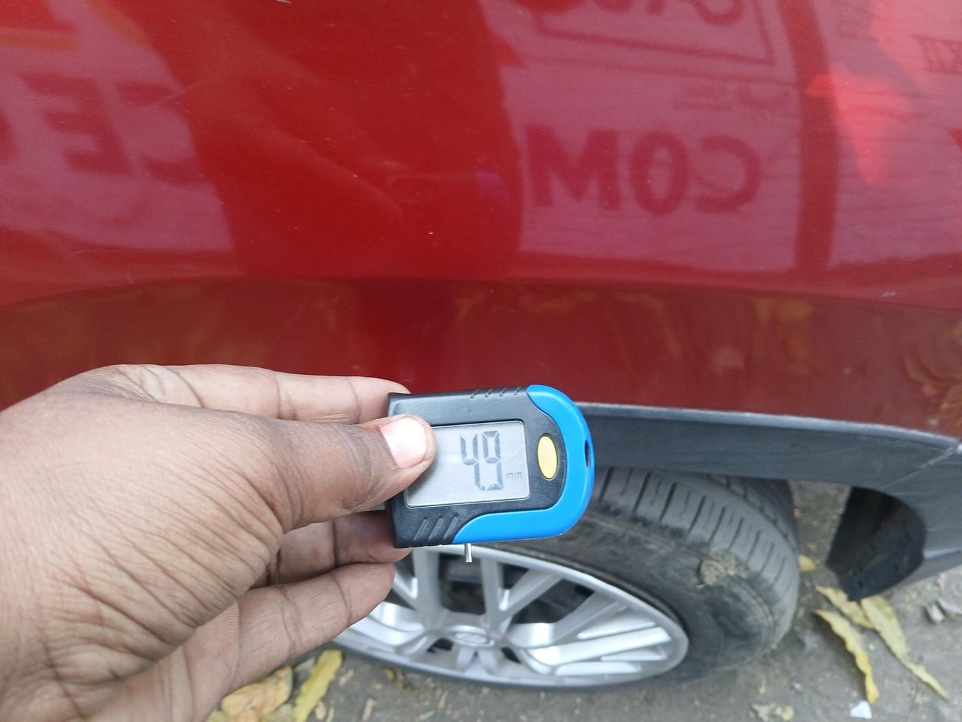 2016 Mahindra Kuv100 K6 D 5 STR, Diesel, Manual, 73,698 km, tyre