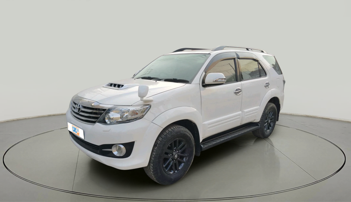 2015 Toyota Fortuner 3.0 4X4 AT, Diesel, Automatic, 1,02,777 km, exterior