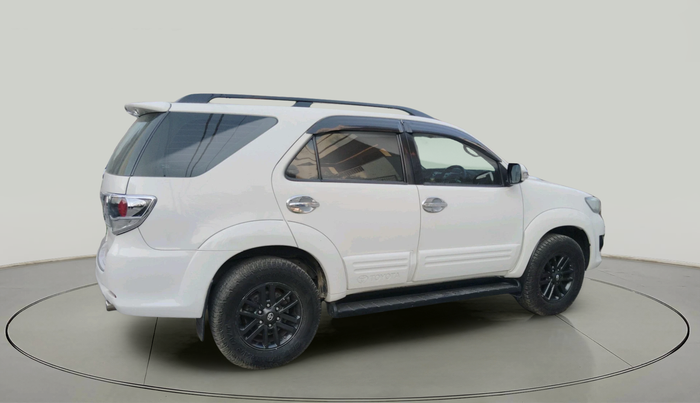 2015 Toyota Fortuner 3.0 4X4 AT, Diesel, Automatic, 1,02,777 km, exterior