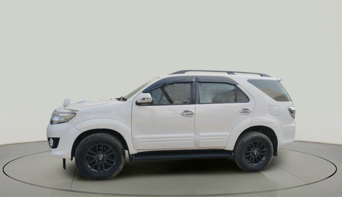 2015 Toyota Fortuner 3.0 4X4 AT, Diesel, Automatic, 1,02,777 km, exterior