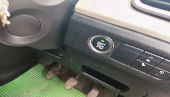 2022 Tata PUNCH ACCOMPLISHED MT, Petrol, Manual, 99,516 km, interior