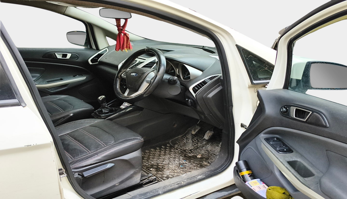 2015 Ford Ecosport TITANIUM 1.5L DIESEL, Diesel, Manual, 1,75,672 km, interior