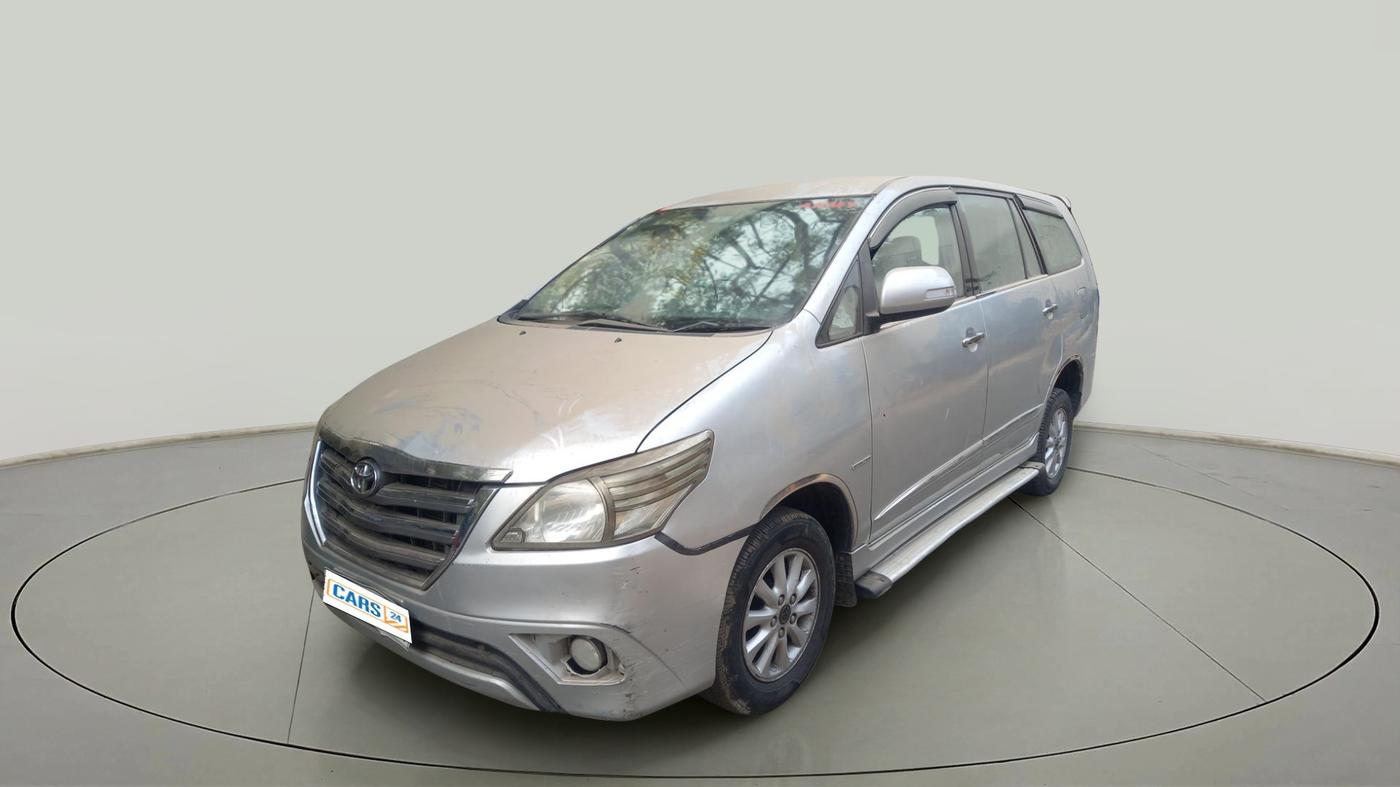 2014 Toyota Innova 2.5 VX 7 STR, Diesel, Manual, 91,707 km, exterior