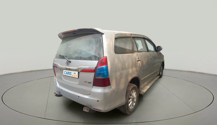 2014 Toyota Innova 2.5 VX 7 STR, Diesel, Manual, 91,707 km, exterior